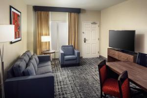 Double Suite with Two Double Beds - Non-Smoking room in Embassy Suites Laredo