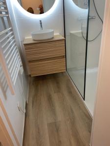 Appartements VUE MER et SOLEIL LEVANT AU BELVEDERE : photos des chambres