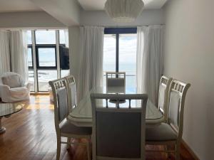 Depto Chola - Depto Zona La Perla Con Vista al Mar Para 4 PAX Con Cochera - Hola Sur