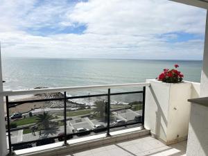 Depto Chola - Depto Zona La Perla Con Vista al Mar Para 4 PAX Con Cochera - Hola Sur