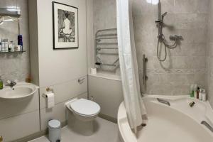 Garden View Flat 1 on Georgian Square in Fitzrovia