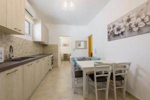 Sea Breeze Studios Paros II