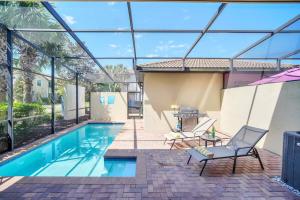 Windsor at Westside Corner Unit Next to Amenities