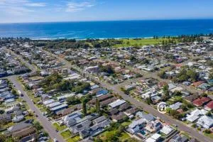 Surf Street - Wi Fi - Family Friendly - Berkeley Vale