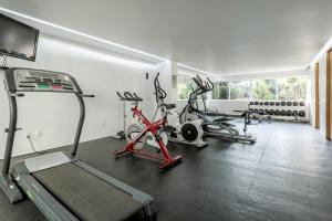 TOP VIEW PENTHOUSE Private Rooftop, Wi-Fi 500Mbps, Air Conditioning, Grill, Pool and Gym