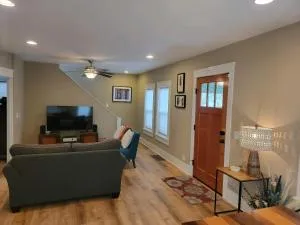 The Lincoln House - Keizer