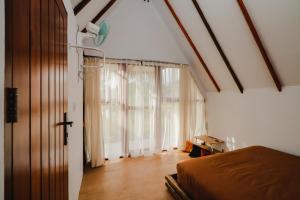 BAMBOO Shack & BAMBOO Cabin