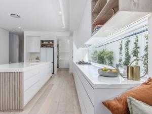 Luxury Mermaid Waters Holiday Home