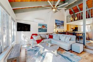 Making Waves, Unit B