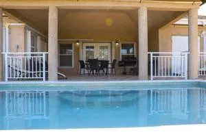 5 mins to Beach Pool BBQ Dedicated Workspace - Whitby