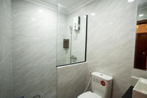 Daun Penh Palace Boutique