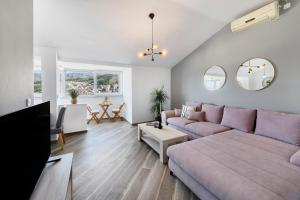 Apartment Antonija With Sea View 