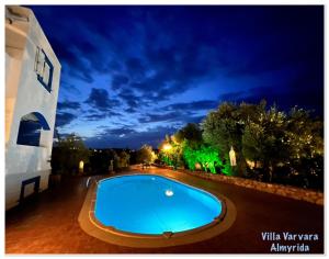 Villa Varvara in Almyrida slechts 350m vanaf het strand - Auto huren niet nodig - Gratis Samariakloof