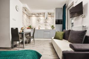 Lumina apartments with parking Lodz