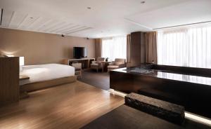 Phòng Loại Sang Banyan có Bể Bơi Thư Giãn (Banyan Pool Deluxe Room)