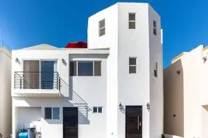 Emerald Home Seaside Serenity & Resort Amenities - Divisadero