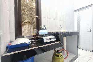 Vins Homestay Kroya Mitra RedDoorz