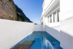 Home2Book Maison de la nature, Piscine Privée