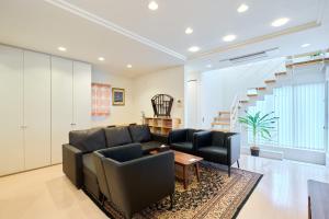 広々130平米 最大13名 駅徒歩4分 10Gwifi 夜のパーティーと飲み会禁止