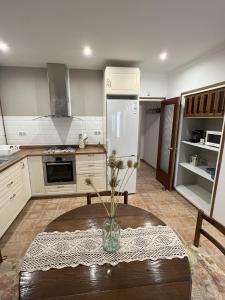 Apartamento Can REMIGI, Centro del Pueblo con Aire Acondicionado