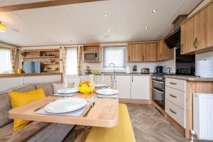 Your Ultimate Holiday Rental at Pevensey Bay 35 Woodland Walk