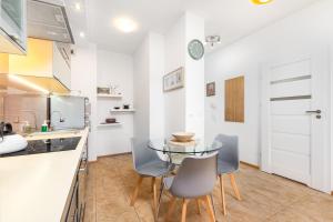 Sokołowska 9 -B by Homeprime