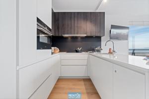 Beach Break - family friendly apartment by the sea