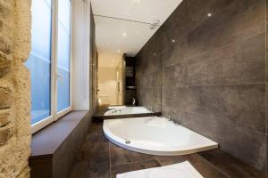 Appartements Pure happiness in the center of Lyon - AC and balneotherapy : photos des chambres