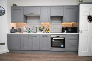 Cohost Partners | Spacious | Free Parking!