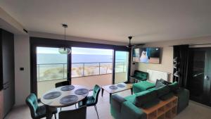 Apartament Dune - frontowy widok na morze w Gardenia