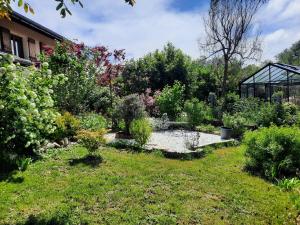 B&B / Chambres d'hotes Le jardin de Moun : photos des chambres