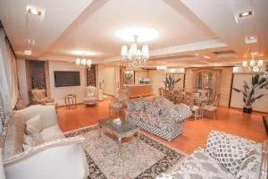 Platinum One Story Villa , 350 m , Heliopolis - El-Qalag