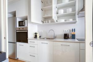 Blueground Sarrià furnished w full kitchen BCN-132