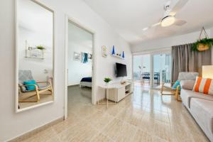 Casa Rame Beachfront, amazing seaview, Air-con