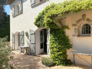 Villas Maison avec piscine sur les hauteurs de Valbonne : photos des chambres