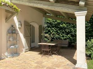 Villas Maison avec piscine sur les hauteurs de Valbonne : photos des chambres