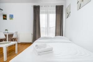 Borkowska Comfort Apartment by BookingHost