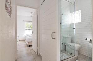 28 Thira, Santorini,Ballito