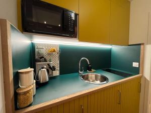 Appartements CHEVREUIL studio renove avec parking : photos des chambres
