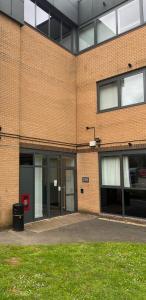 Stylish 2 bedrooms, 2 bathrooms with workspace in Milton Keynes