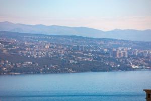 Exclusive Condo SOHO Opatija center with pool and terrace
