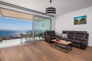 Exclusive Condo SOHO Opatija center with pool and terrace