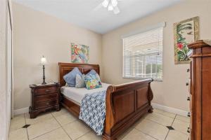 Large Villa - Close to Disney with extended patio and golf course views