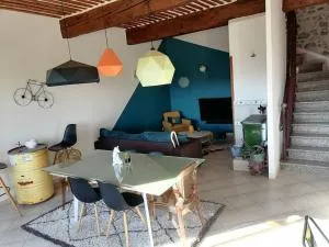 Maison spacieuse & chaleureuse au cœur du village - Cases-de-Pène