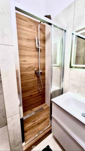 Hanza Tower De Lux Green