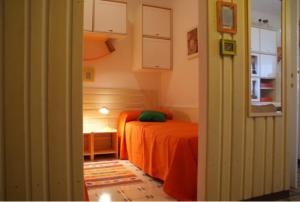 Studio in a residence with pool