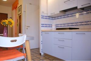 Studio in a residence with pool