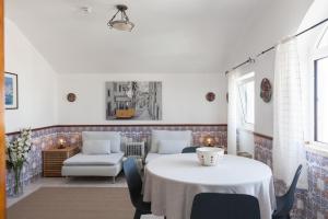 FLH Seaview Apartment in the Heart of Ericeira