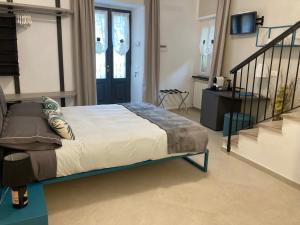 Pae veciu camera privata con bagno