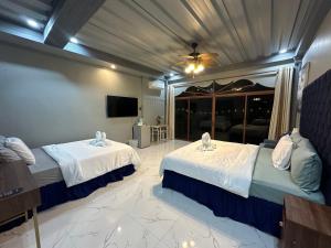 Lawson’s Beach Resort